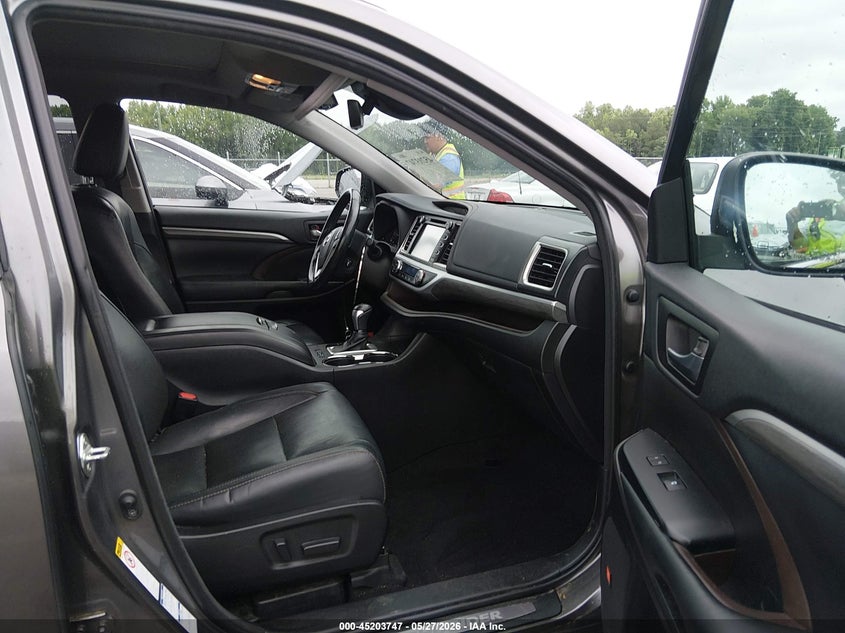 2018 Toyota Highlander VIN 5TDDGRFH9JS047458 IAAI salvage auction — FRONT END, Salvage (Illinois), sold $8,600 on 2026-07-15 (photo 5)