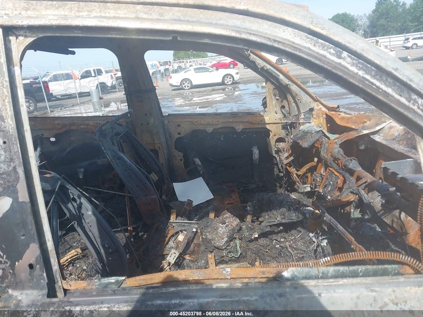 2019 Ram 1500 VIN 1C6RRFFG4KN888463 IAAI salvage auction — TOTAL BURN, Salvage Title, sold $125 on 2026-07-29 (photo 5)