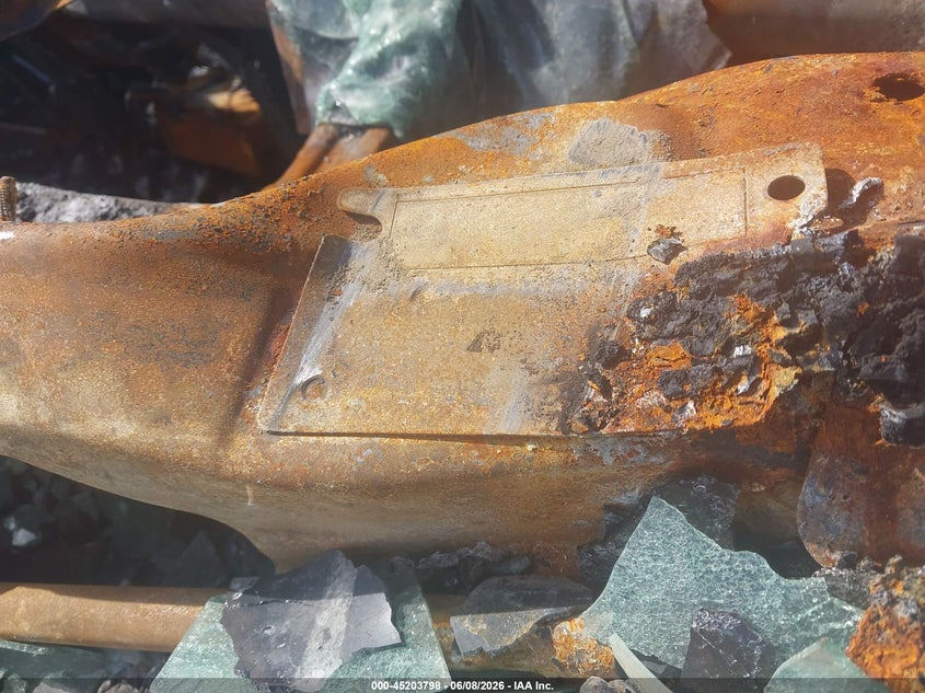 2019 Ram 1500 VIN 1C6RRFFG4KN888463 IAAI salvage auction — TOTAL BURN, Salvage Title, sold $125 on 2026-07-29 (photo 9)