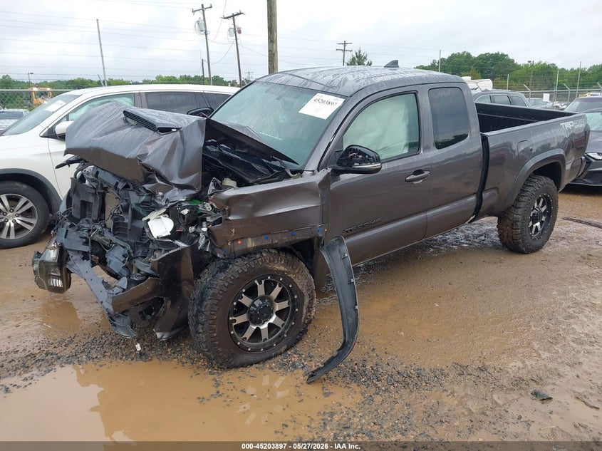 2017 Toyota Tacoma VIN 5TFSZ5AN8HX070709 IAAI salvage auction — FRONT END, Salvage Title, sold $6,000 on 2026-07-13 (photo 2)
