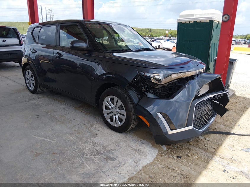 2023 Kia Soul VIN KNDJ23AU2P7198003 IAAI salvage auction — FRONT END, Rebuildable (Florida), sold $2,750 on 2026-07-28 (photo 1)