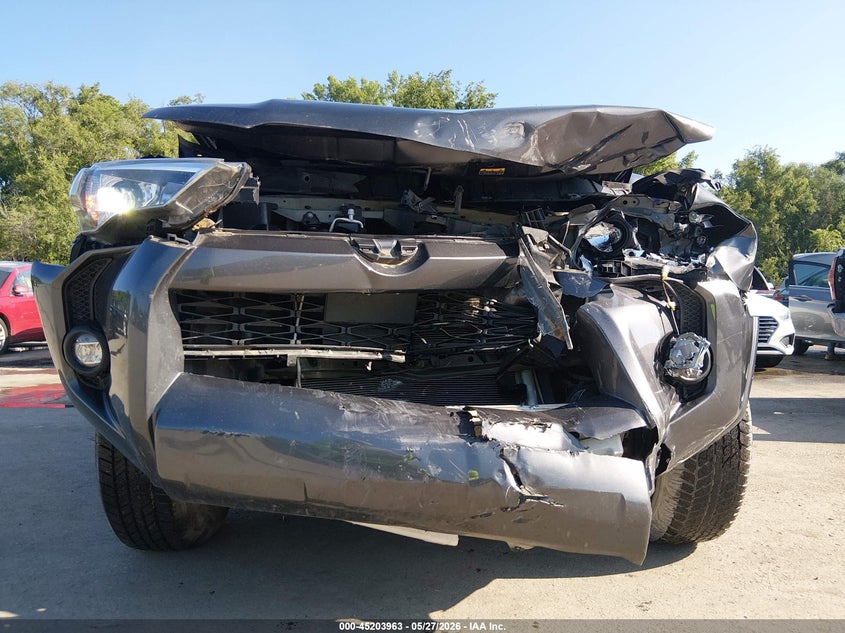 2022 Toyota 4runner VIN JTENU5JRXN6015092 IAAI salvage auction — FRONT END, Salvage (Missouri), sold $9,400 on 2026-08-02 (photo 6)