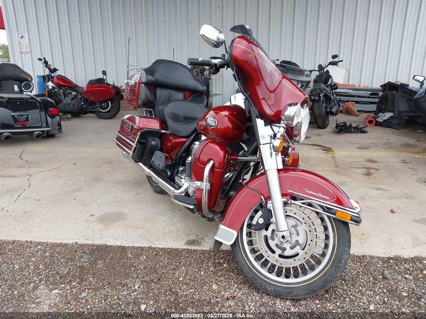 2010 Harley-davidson Flhtcu VIN 1HD1FC419AB630580 IAAI salvage auction — LEFT FRONT, Original (Texas), sold $3,250 on 2026-07-07 (photo 1)