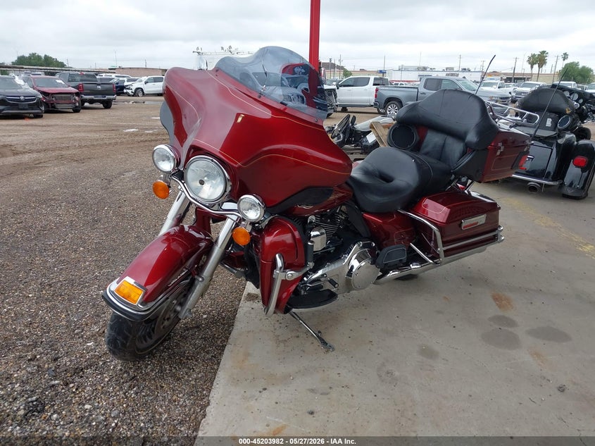 2010 Harley-davidson Flhtcu VIN 1HD1FC419AB630580 IAAI salvage auction — LEFT FRONT, Original (Texas), sold $3,250 on 2026-07-07 (photo 2)