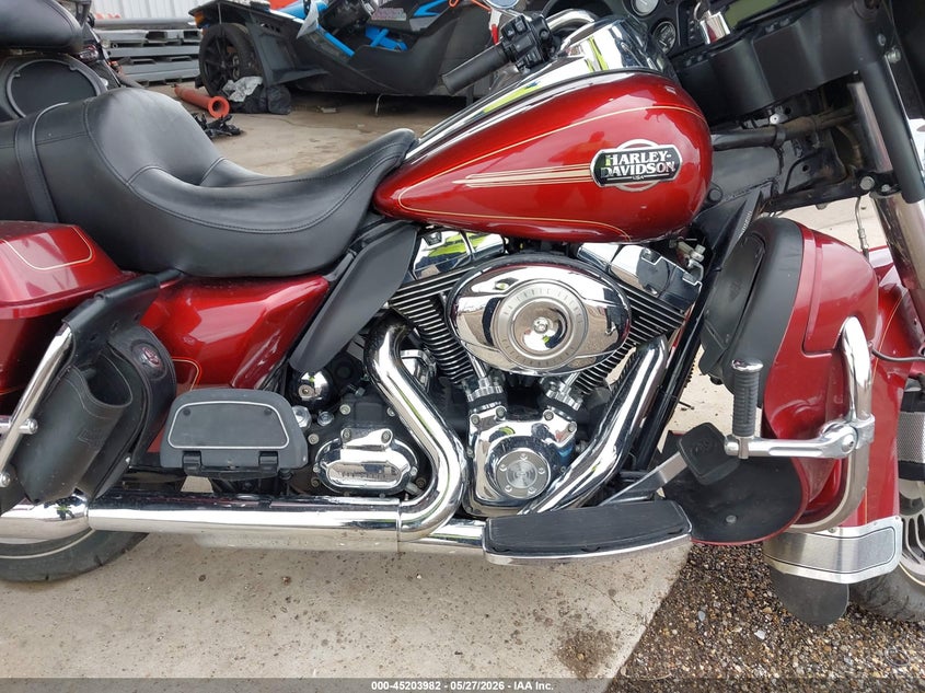 2010 Harley-davidson Flhtcu VIN 1HD1FC419AB630580 IAAI salvage auction — LEFT FRONT, Original (Texas), sold $3,250 on 2026-07-07 (photo 8)