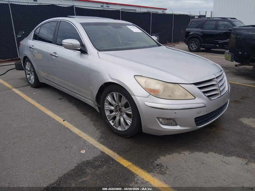 2009 Hyundai Genesis VIN KMHGC46E49U039157 IAAI salvage auction — Burn Engine, Salvage (South Carolina), sold $25 on 2026-07-22 (photo 1)