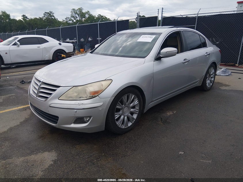 2009 Hyundai Genesis VIN KMHGC46E49U039157 IAAI salvage auction — Burn Engine, Salvage (South Carolina), sold $25 on 2026-07-22 (photo 2)