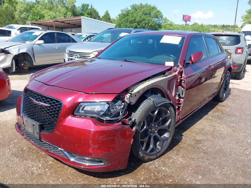 2019 Chrysler 300 VIN 2C3CCABG7KH676081 IAAI salvage auction — LEFT FRONT, Clear (Oklahoma), sold $7,900 on 2026-08-01 (photo 2)