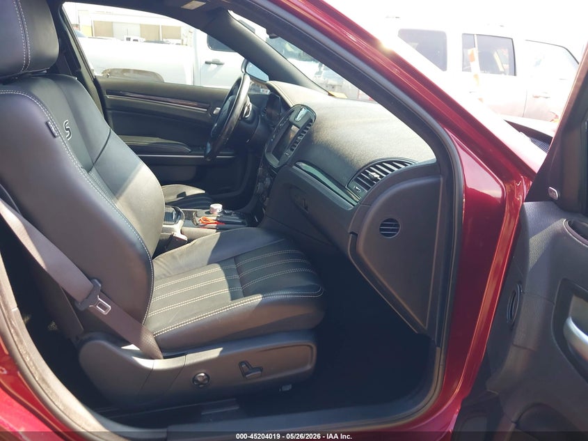 2019 Chrysler 300 VIN 2C3CCABG7KH676081 IAAI salvage auction — LEFT FRONT, Clear (Oklahoma), sold $7,900 on 2026-08-01 (photo 5)