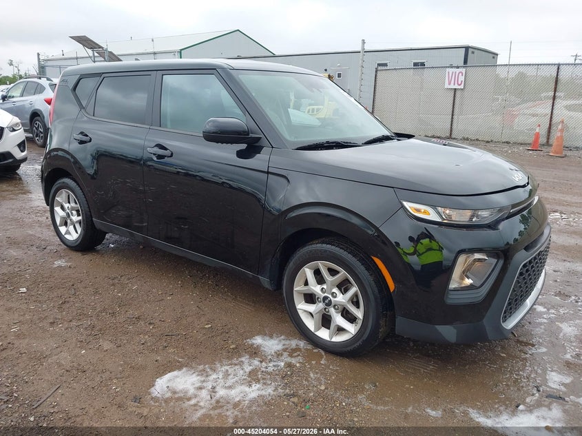 2022 Kia Soul VIN KNDJ23AU4N7813308 IAAI salvage auction — LEFT FRONT, Salvage (Ohio), sold $2,100 on 2026-07-09 (photo 1)