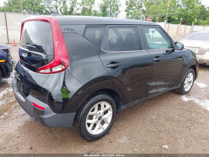 2022 Kia Soul VIN KNDJ23AU4N7813308 IAAI salvage auction — LEFT FRONT, Salvage (Ohio), sold $2,100 on 2026-07-09 (photo 4)