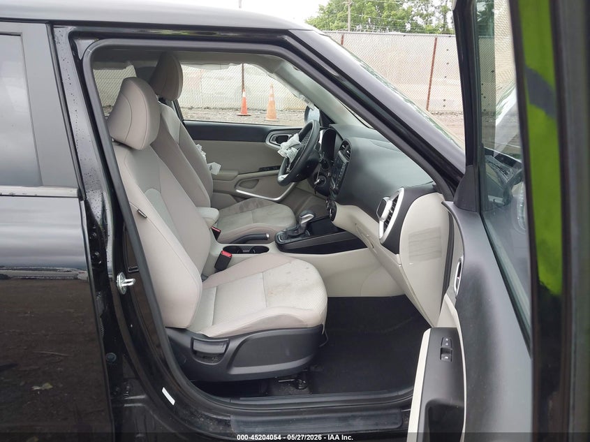 2022 Kia Soul VIN KNDJ23AU4N7813308 IAAI salvage auction — LEFT FRONT, Salvage (Ohio), sold $2,100 on 2026-07-09 (photo 5)