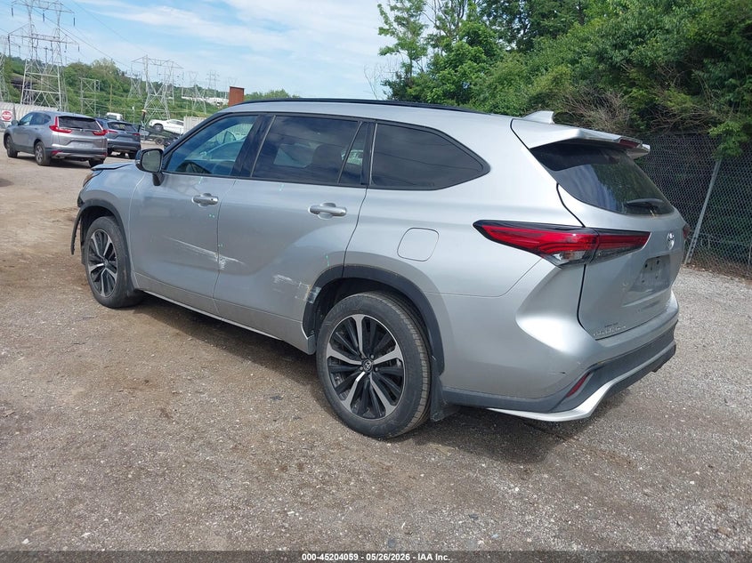 2022 Toyota Highlander VIN 5TDLZRBH3NS242506 IAAI salvage auction — RIGHT FRONT, Salvage (Pennsylvania), sold $12,400 on 2026-07-10 (photo 3)
