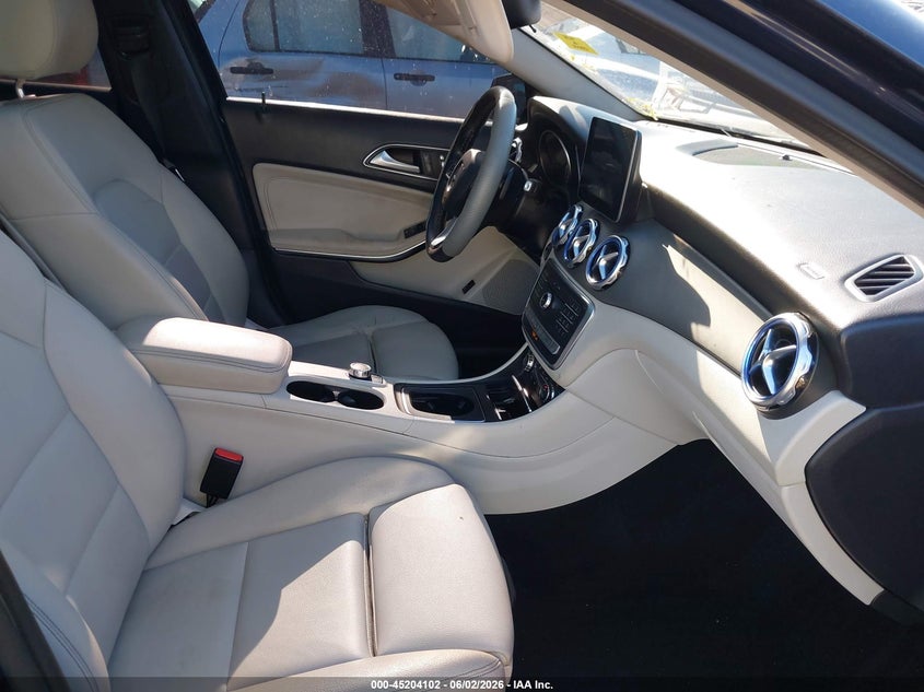 2018 Mercedes-benz Gla-klasse VIN WDCTG4GB4JJ371501 IAAI salvage auction — FRONT & REAR, Salvage Title, sold $4,300 on 2026-08-11 (photo 5)