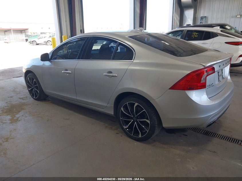 2015 Volvo S60 VIN YV1612TK0F2333192 IAAI salvage auction — RIGHT FRONT, Salvage (North Dakota), sold $1,650 on 2026-07-25 (photo 3)