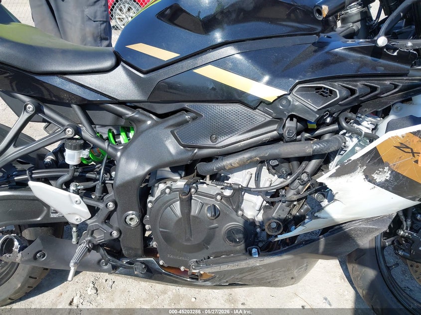 2026 Kawasaki Zx VIN ML5ZXCS18TDA43294 IAAI salvage auction — ALL OVER, Salvage Title, sold $3,100 on 2026-07-07 (photo 8)