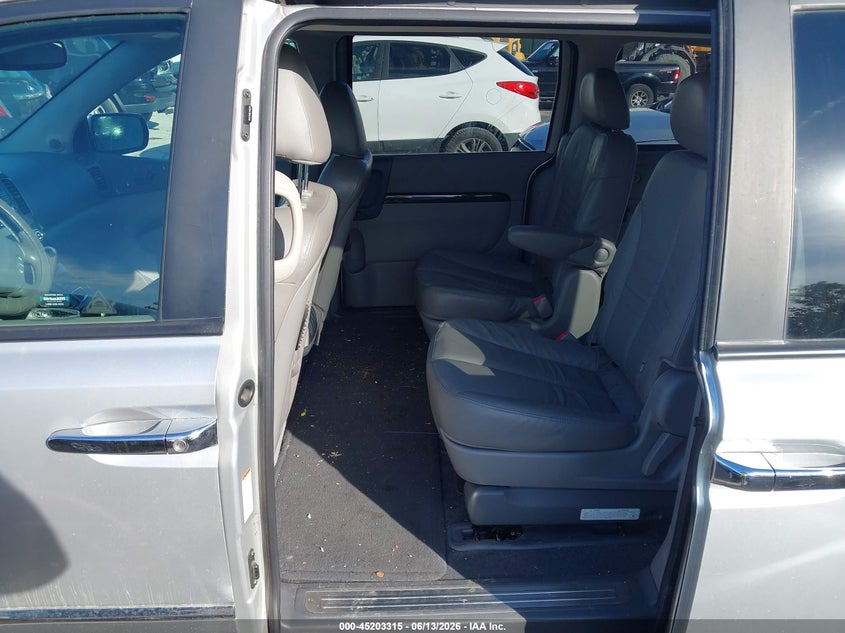 2014 Kia SEDONA VIN KNDMH4C75E6564886 IAAI salvage auction — NORMAL WEAR, Original (Kentucky), sold $625 on 2026-07-29 (photo 8)