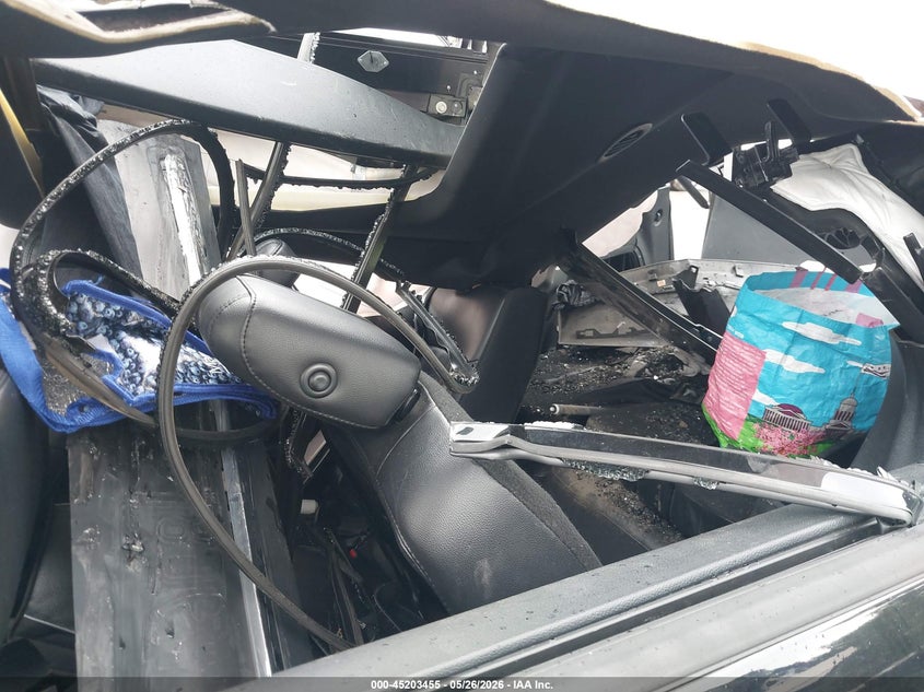 2017 Ford Explorer VIN 1FM5K8D82HGD05545 IAAI salvage auction — ROLLOVER, Non-Repairable (Maryland), sold $575 on 2026-07-25 (photo 8)