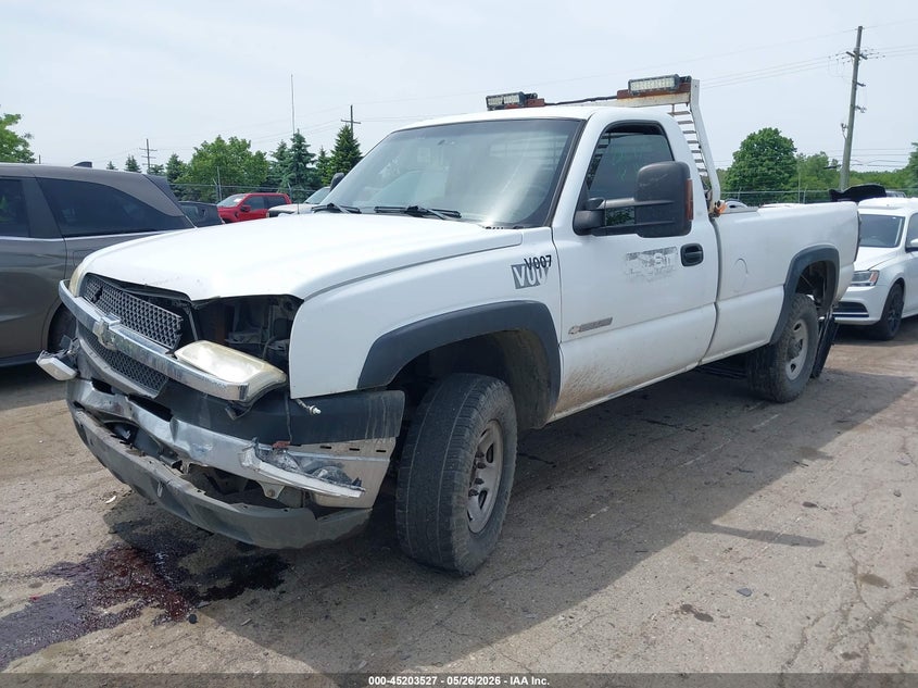 2004 Chevrolet Silverado 2500 VIN 1GCHC24U84E258682 IAAI salvage auction — LEFT FRONT, Salvage (Illinois), sold $750 on 2026-07-09 (photo 2)