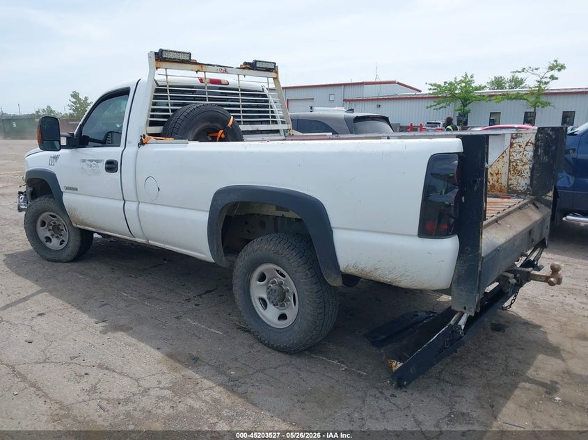 2004 Chevrolet Silverado 2500 VIN 1GCHC24U84E258682 IAAI salvage auction — LEFT FRONT, Salvage (Illinois), sold $750 on 2026-07-09 (photo 3)