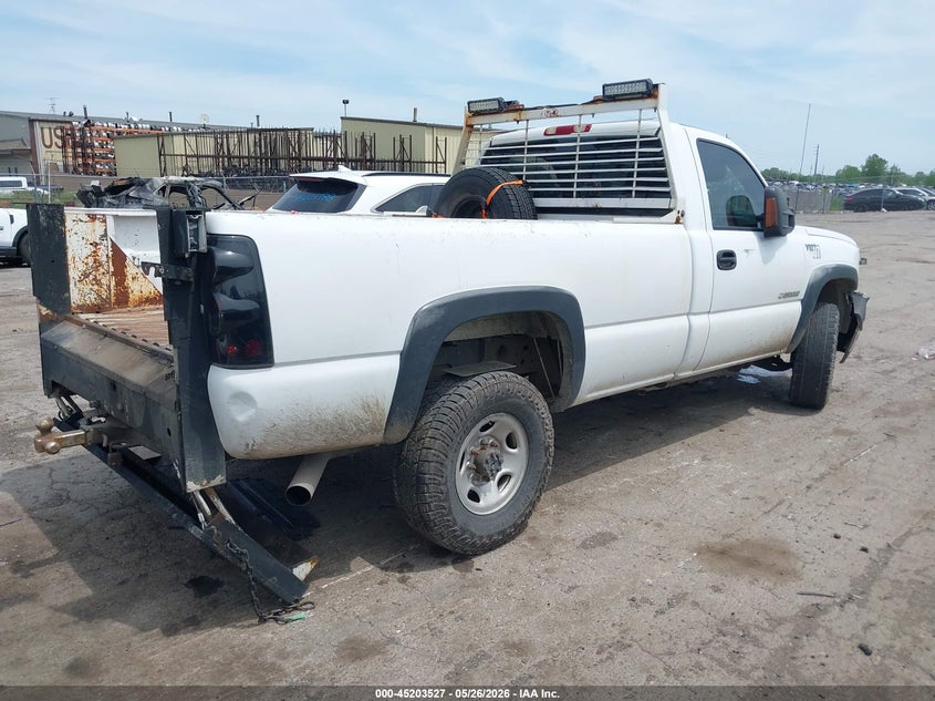 2004 Chevrolet Silverado 2500 VIN 1GCHC24U84E258682 IAAI salvage auction — LEFT FRONT, Salvage (Illinois), sold $750 on 2026-07-09 (photo 4)