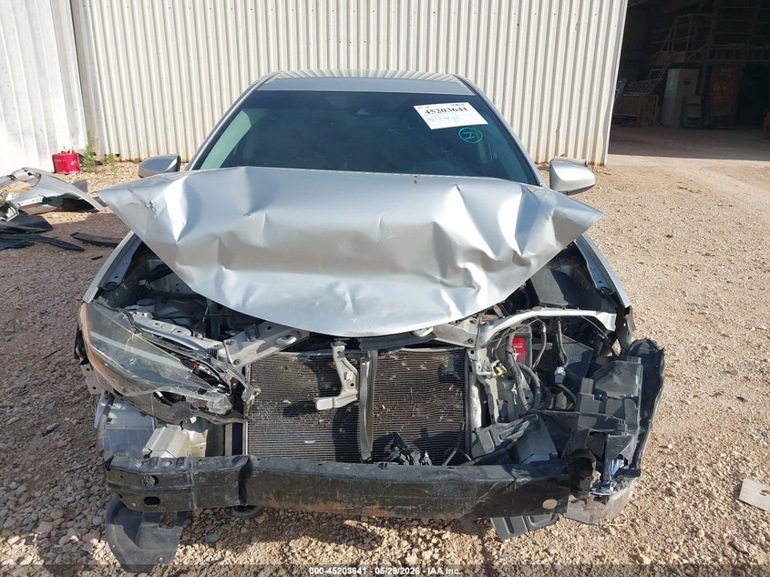 2019 Toyota Corolla VIN 5YFBURHE3KP885952 IAAI salvage auction — FRONT & REAR, Salvage (Texas), sold $1,100 on 2026-07-16 (photo 6)