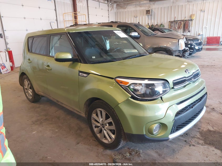 2018 Kia Soul VIN KNDJP3A52J7895771 IAAI salvage auction — FRONT & REAR, Clear (Michigan), sold $1,700 on 2026-07-21 (photo 1)