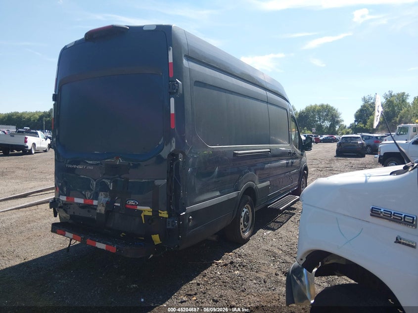 2020 Ford Transit-250 VIN 1FTBR3X82LKA53271 IAAI salvage auction — SIDE, Salvage (Tennessee), sold $7,525 on 2026-07-16 (photo 4)
