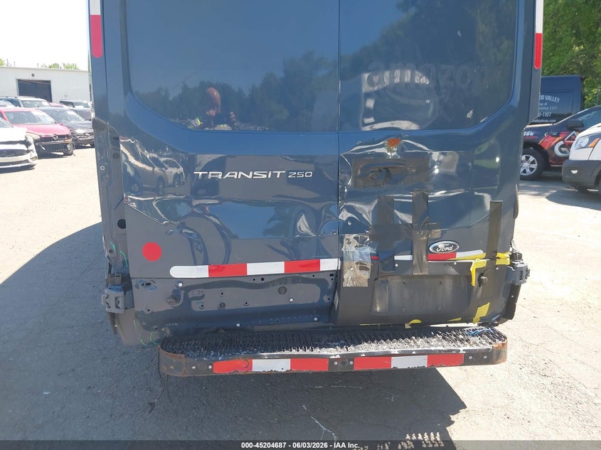 2020 Ford Transit-250 VIN 1FTBR3X82LKA53271 IAAI salvage auction — SIDE, Salvage (Tennessee), sold $7,525 on 2026-07-16 (photo 6)