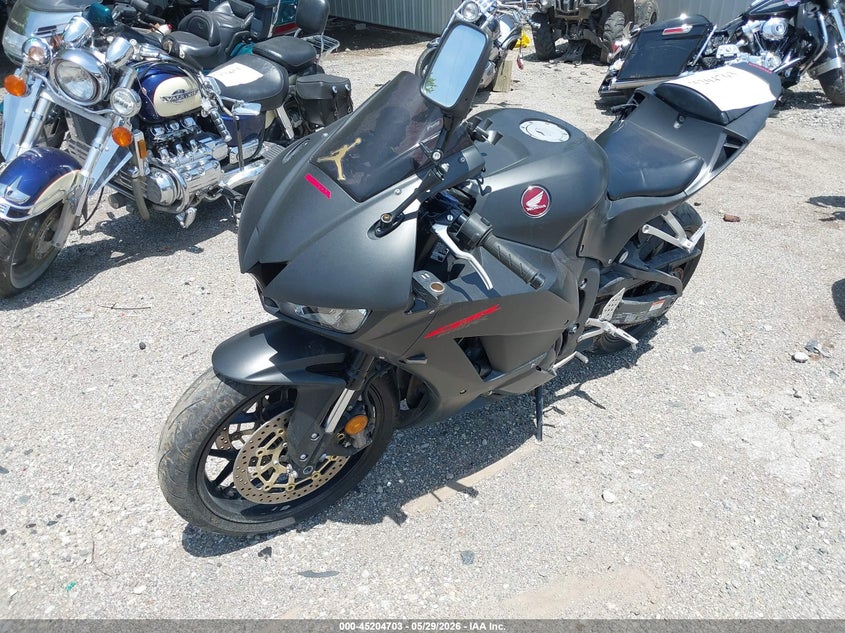 2019 Honda Cbr600 VIN JH2PC40JXKK500459 IAAI salvage auction — THEFT, Salvage (Indiana), sold $1,650 on 2026-07-28 (photo 2)