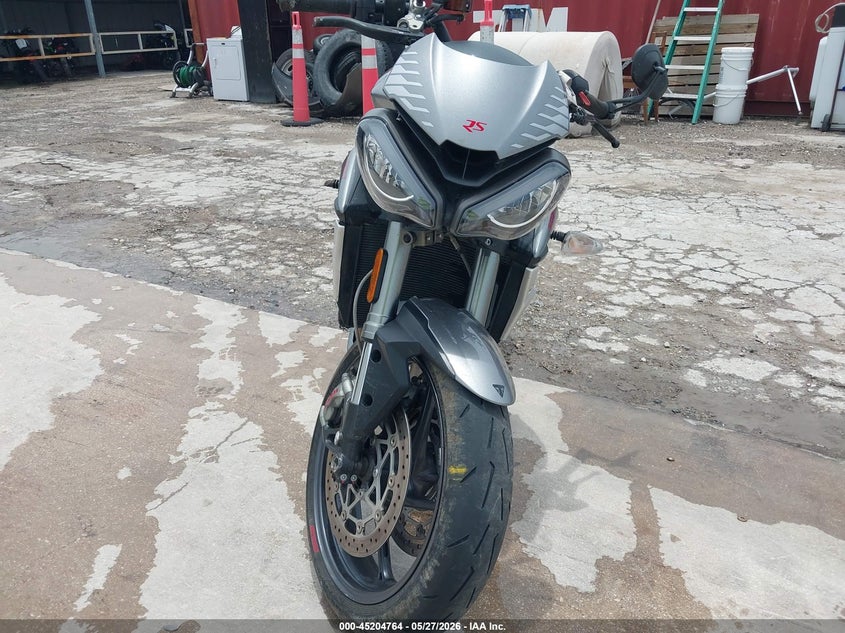 2022 Triumph motorcycle Street VIN SMTA554SXNTAY9293 IAAI salvage auction — SIDE, Salvage (Texas), sold $975 on 2026-07-28 (photo 5)