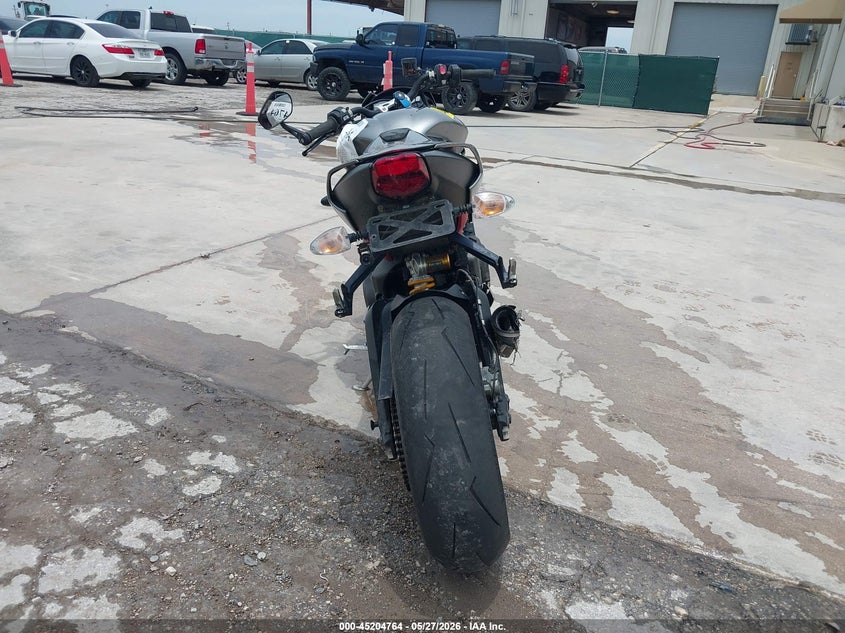 2022 Triumph motorcycle Street VIN SMTA554SXNTAY9293 IAAI salvage auction — SIDE, Salvage (Texas), sold $975 on 2026-07-28 (photo 6)