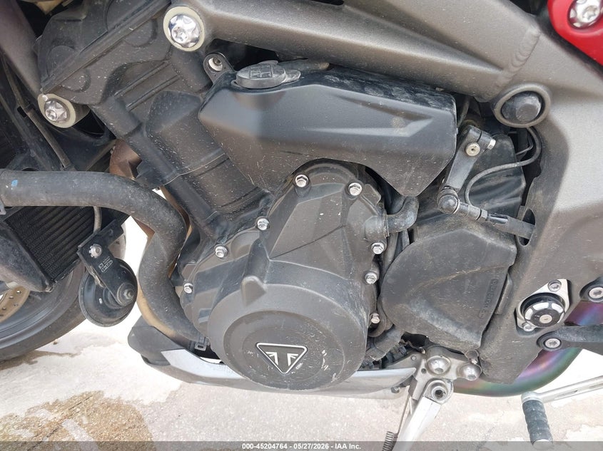 2022 Triumph motorcycle Street VIN SMTA554SXNTAY9293 IAAI salvage auction — SIDE, Salvage (Texas), sold $975 on 2026-07-28 (photo 9)