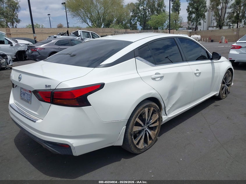 2019 Nissan Altima VIN 1N4BL4CV3KN315997 IAAI salvage auction — SIDE, Wait Title, sold $3,200 on 2026-08-20 (photo 4)