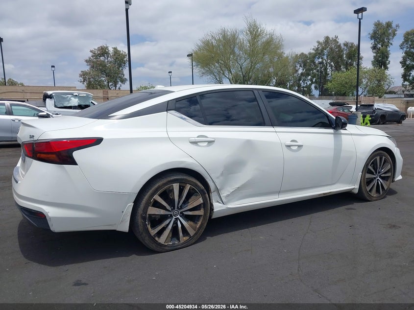 2019 Nissan Altima VIN 1N4BL4CV3KN315997 IAAI salvage auction — SIDE, Wait Title, sold $3,200 on 2026-08-20 (photo 6)
