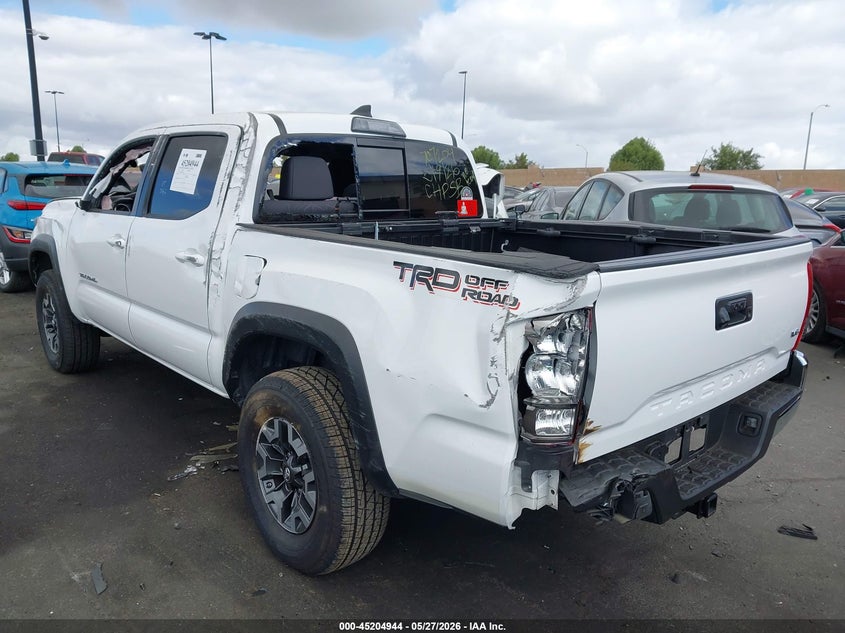 2017 Toyota Tacoma VIN 3TMAZ5CN4HM052058 IAAI salvage auction — ROLLOVER, Salvage Title, sold $5,600 on 2026-07-19 (photo 3)