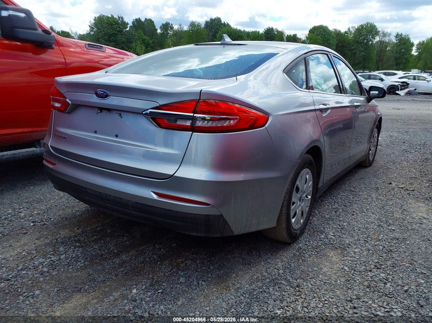 2020 Ford Fusion VIN 3FA6P0G70LR201576 IAAI salvage auction — NORMAL WEAR, Sf97 (New York), sold $7,275 on 2026-07-31 (photo 4)