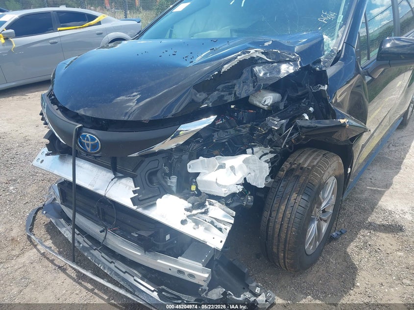2025 Toyota Sienna VIN 5TDKRKEC6SS231823 IAAI salvage auction — FRONT END, Certificate Of Destruction (Florida), sold $4,950 on 2026-07-15 (photo 6)