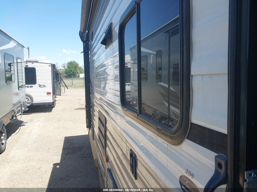 2020 Keystone Other VIN 4YDT29825LG100105 IAAI salvage auction — SIDE, Salvage (Colorado), sold $8,700 on 2026-08-04 (photo 6)