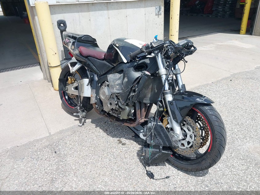 2004 Honda Cbr VIN JH2PC37004M102479 IAAI salvage auction — RIGHT SIDE, Clear (Michigan), sold $100 on 2026-07-14 (photo 1)
