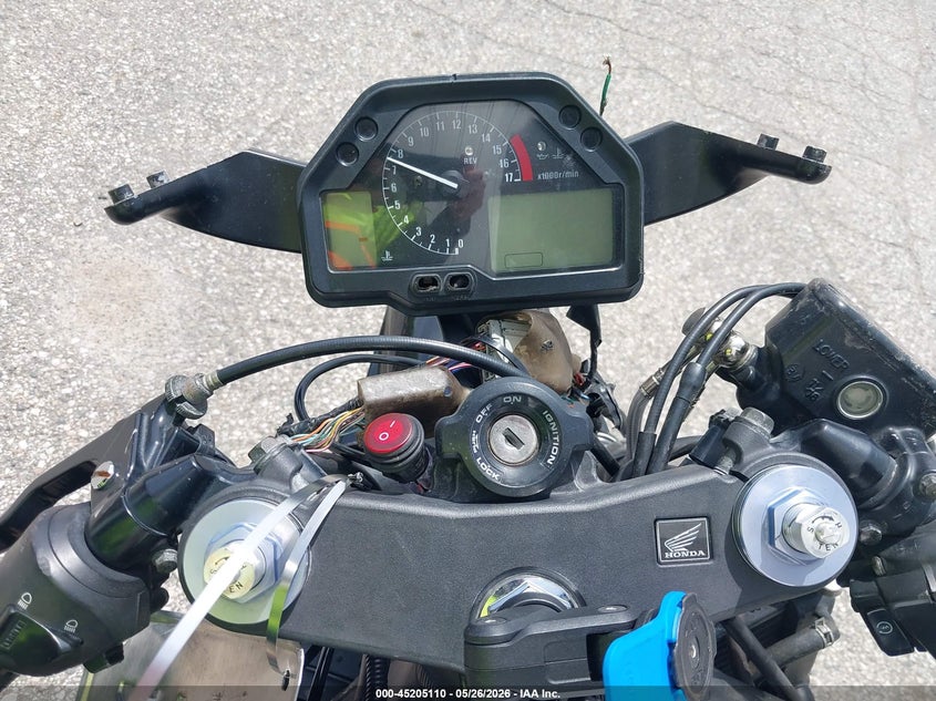 2004 Honda Cbr VIN JH2PC37004M102479 IAAI salvage auction — RIGHT SIDE, Clear (Michigan), sold $100 on 2026-07-14 (photo 7)