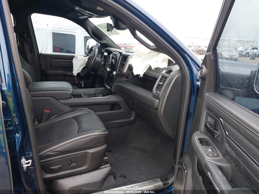 2022 Ram 2500 VIN 3C6UR5SL7NG195150 IAAI salvage auction — RIGHT FRONT, Original (Texas), sold $26,975 on 2026-07-28 (photo 5)