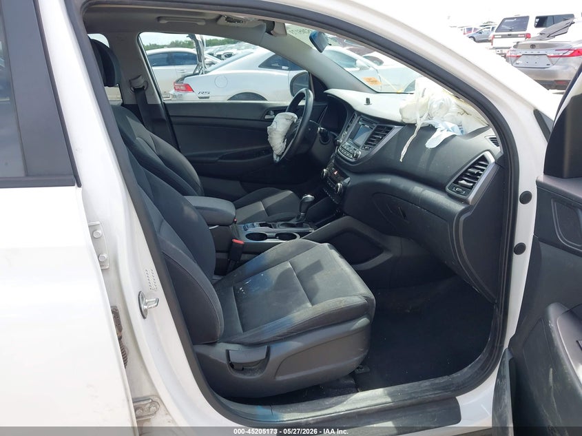 2017 Hyundai Tucson VIN KM8J33A25HU549433 IAAI salvage auction — LEFT FRONT, Salvage Title, sold $2,400 on 2026-07-06 (photo 5)