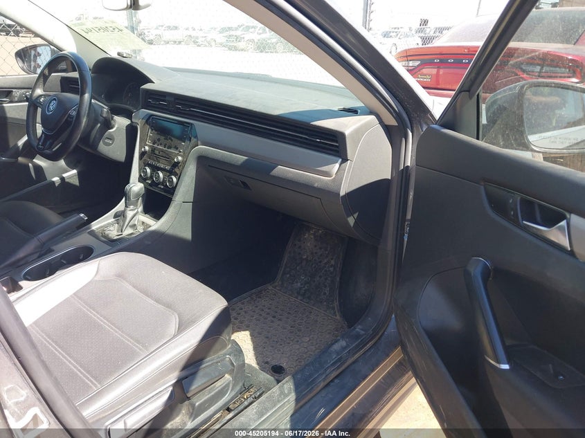 2020 Volkswagen Passat VIN 1VWSA7A31LC004808 IAAI salvage auction — REAR END, Wait Title, sold $3,500 on 2026-08-23 (photo 5)