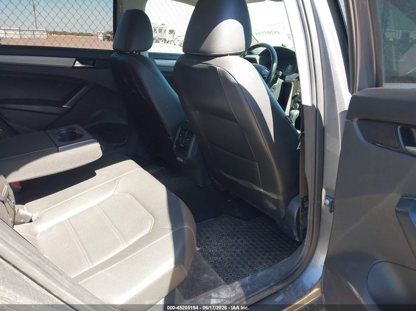 2020 Volkswagen Passat VIN 1VWSA7A31LC004808 IAAI salvage auction — REAR END, Wait Title, sold $3,500 on 2026-08-23 (photo 8)
