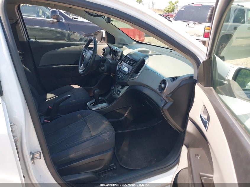 2013 Chevrolet SONIC VIN 1G1JC5SG7D4207706 IAAI salvage auction — NORMAL WEAR, Salvage Title, sold $350 on 2026-07-22 (photo 5)