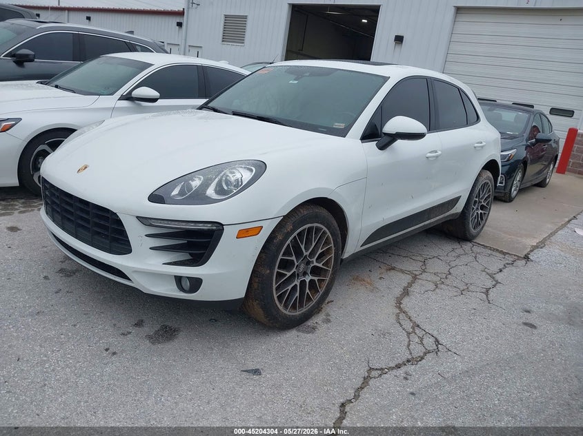 2017 Porsche Macan VIN WP1AA2A50HLB00258 IAAI salvage auction — RIGHT FRONT, Salvage (Missouri), sold $6,400 on 2026-07-20 (photo 2)