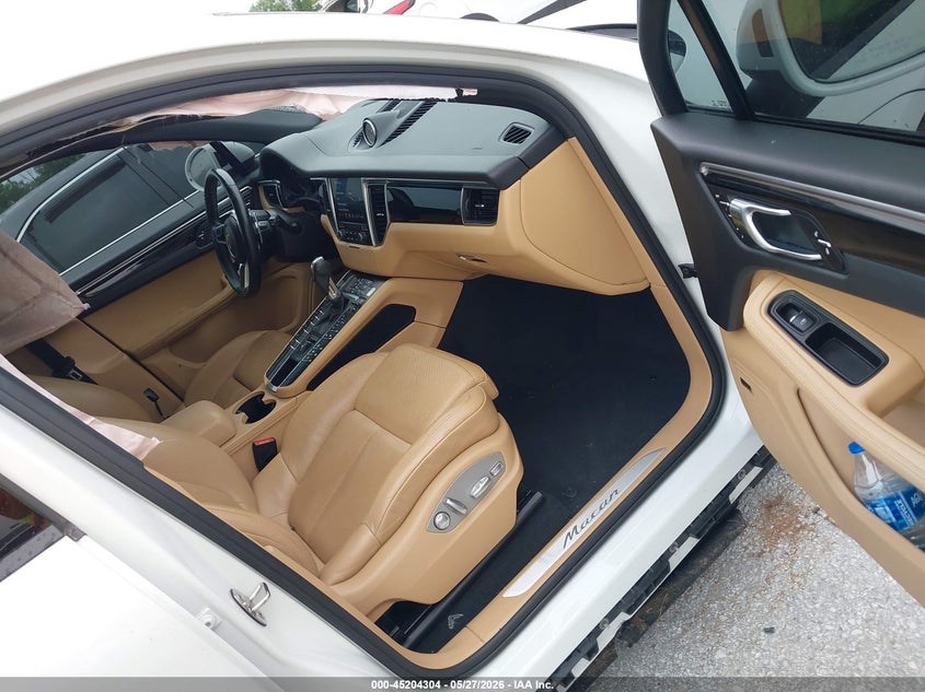 2017 Porsche Macan VIN WP1AA2A50HLB00258 IAAI salvage auction — RIGHT FRONT, Salvage (Missouri), sold $6,400 on 2026-07-20 (photo 5)