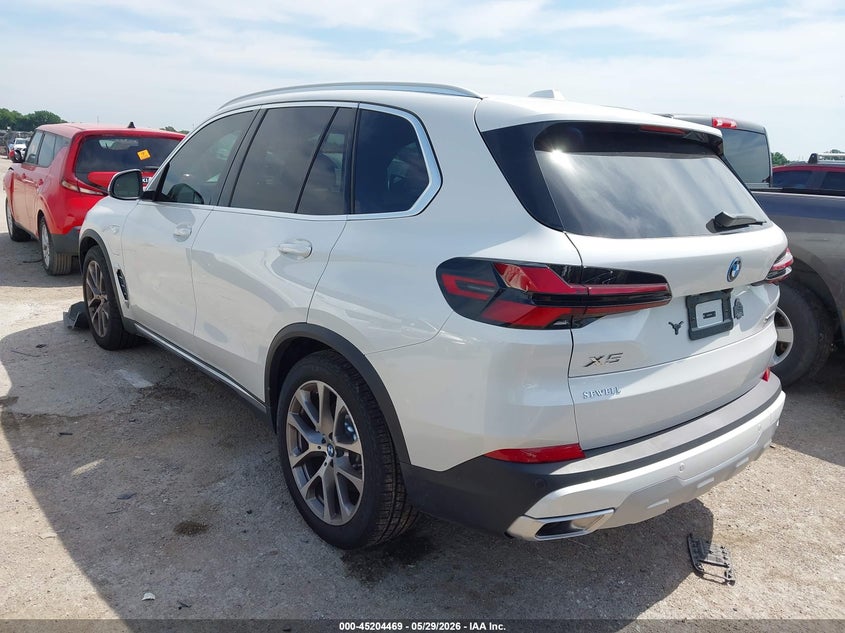 2026 BMW X5 VIN 5UX43EU09T9243921 IAAI salvage auction — RIGHT SIDE, Salvage Title, sold $50,250 on 2026-07-30 (photo 3)