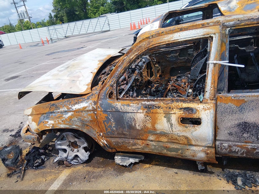 2000 Toyota 4runner VIN JT3HN87R9Y9032075 IAAI salvage auction — ENGINE BURN, Non-Repairable (Tennessee), sold $150 on 2026-07-14 (photo 6)